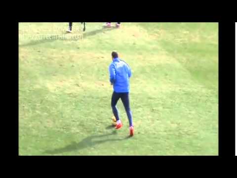 Alcaraz busca pareja para Kalu Uche