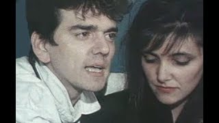 GABINETE CALIGARI - Al calor del amor en un bar (La bola de cristal)