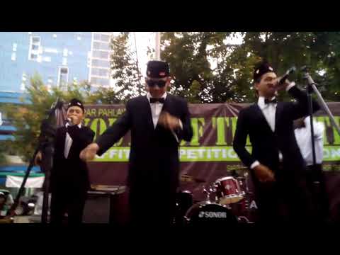 CHABULLZ FAMZ - NGERAP NGAREP (LIVE AT Trisakti)