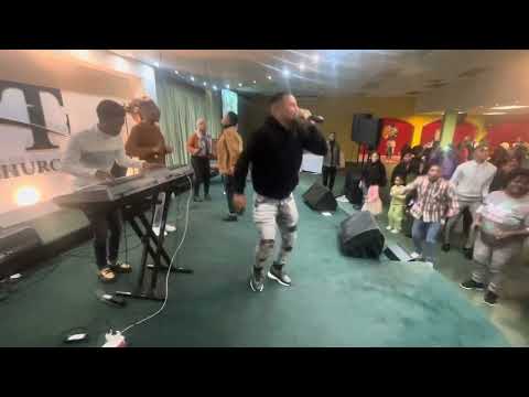 Platvoet Singaand - Joshua Jansen “Koning Dawid verslaan vir Goliat”