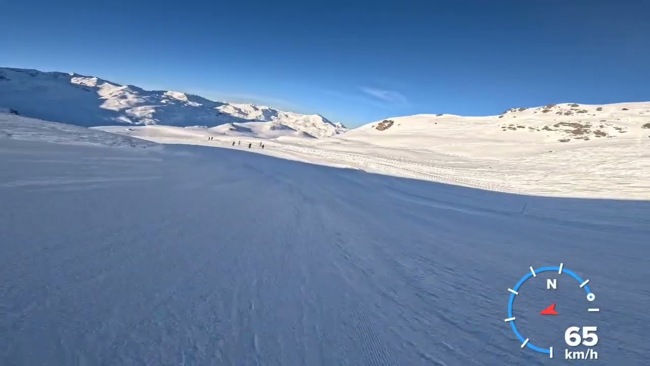Skiing Mont de la Chambre — wide long blue, Les 3 Vallées POV