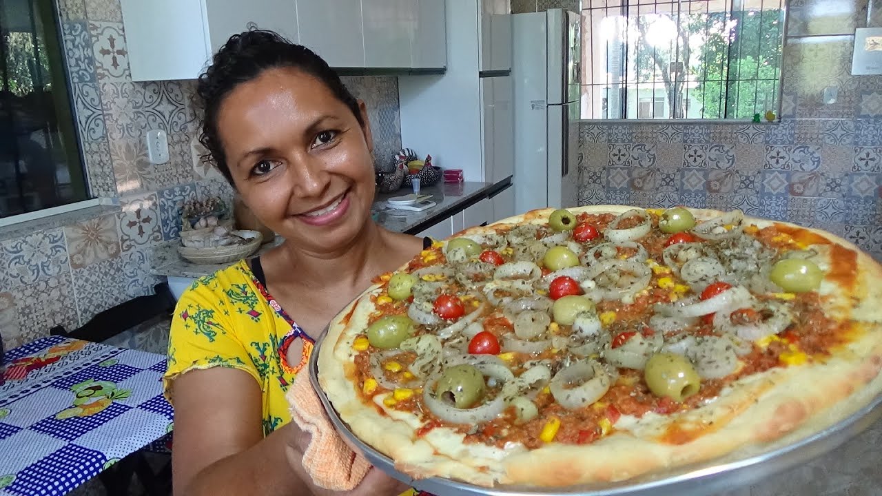 PIZZA DE SARDINHA MASSA FOFINHA