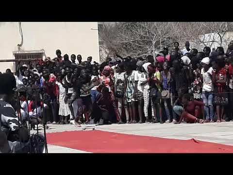 Alex Danseur a mis le feu au Lycée des Parcelles