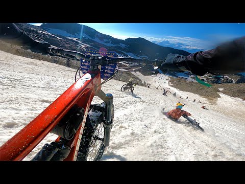 MEGAVALANCHE 2022 🏔 // Chaos on the Alpe d'Huez Glacier! - FULL RACE RUN
