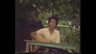 Download lagu Rinto harahap Ayah Original video TVRI Lagu Sedih mp3