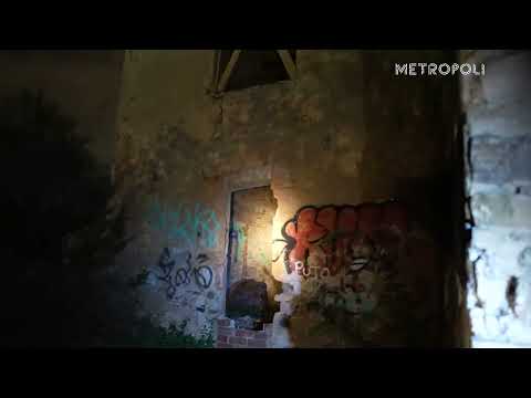 La 'meca' del espiritismo en Barcelona, un castillo en ruinas, sucio y degradado