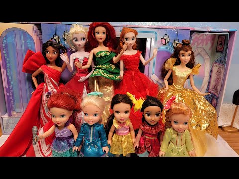 Elsa & Anna toddlers at Christmas fashion show - Barbie - dresses - LOL surprise mega runway playset