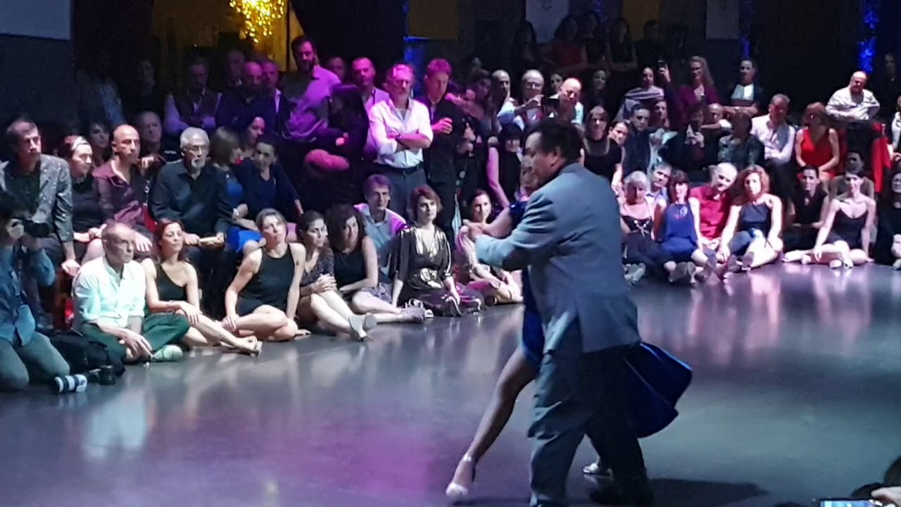 Mariano "Chicho" Frumboli y Juana Sepulveda 5/6.  Silueta Porteña - F. Canaro