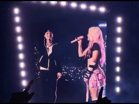 Karol G y Peso Pluma - QLONA (En VIVO)