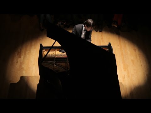 SEONG-JIN CHO / Schubert's Sonata in C Minor, No. 19, D. 958
