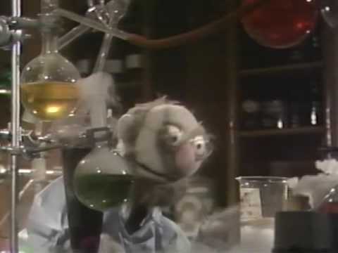 A poignant moment from Jim Henson's Muppet Show - Time In A Bottle