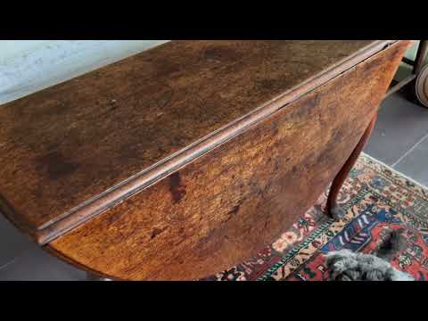 George I Red Walnut Drop Leaf Table