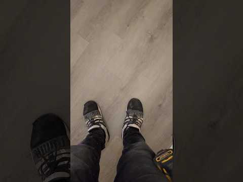 Thumbnail for Como cortar piso vinil 😱 #construction #carpinteria #deckdesign #carpentary #carpintero #timbertech by Car