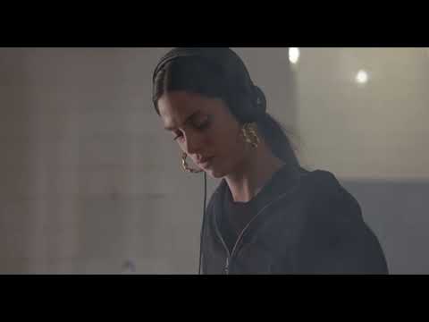 Sinapsis Invites  ft. Laia |  Techno Vinyl DJ Set