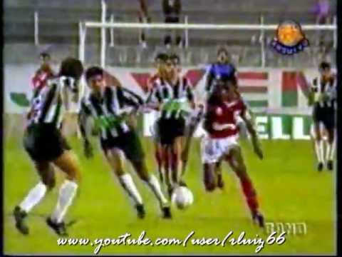 Portuguesa 1 x 0 Internacional SP - Great goal by Dener - 1991
