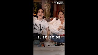 Todo lo que Gloria Estefan y su hija Emily guardan en sus bolsos short #Short