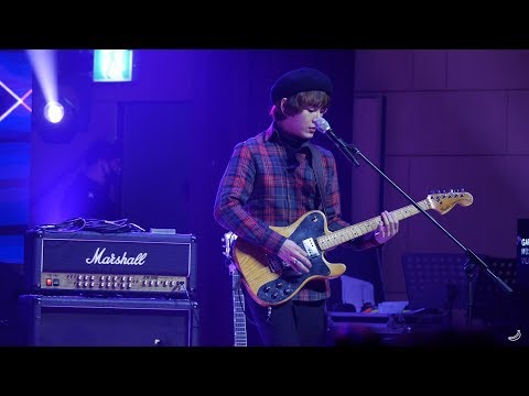 181214 [가평뮤직빌리지 음악역 1939] 사랑하긴 했었나요스쳐가는인연이었나요짧지않은우리함께했던시간들이자꾸내마음을가둬두네 - 잔나비(jannabi) @음악역1939뮤직홀