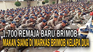 Download lagu MAKAN SIANG 1.700 REMAJA BARU BRIMOB DI MARKAS BRIMOB KELAPA DUA. mp3