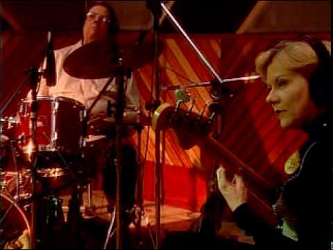 3 Na Bossa - Watch What Happens