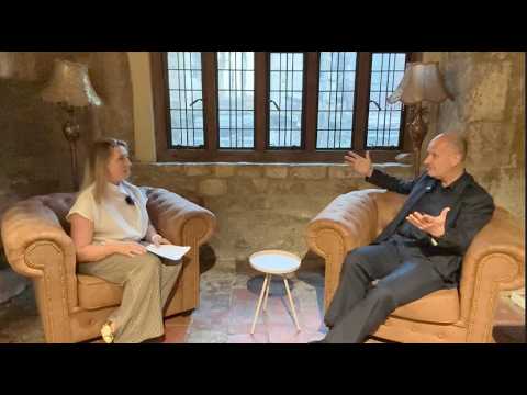 Edward II wasn't murdered with a red hot poker? Actually he wasn't murdered at all! | Ian Mortimer