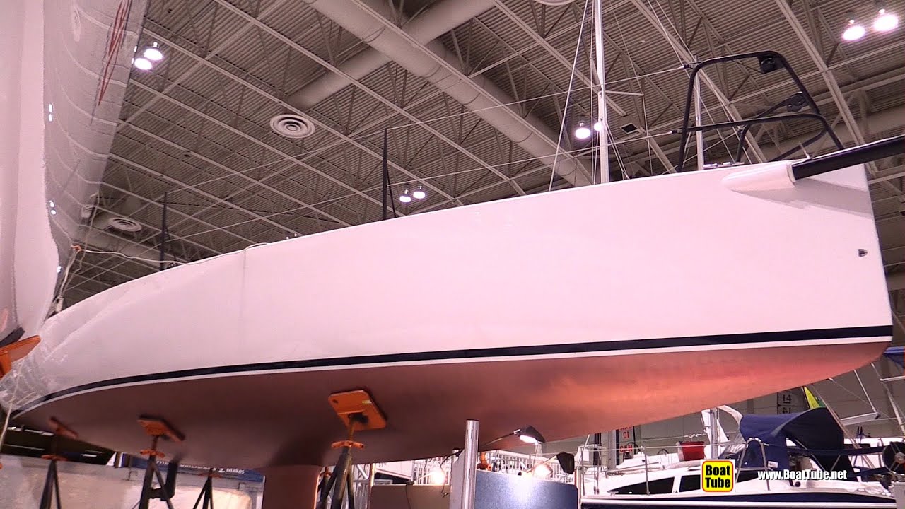 J88 Sailing Yacht – Deck, Interior and Hull Walkaround – 2015 Toronto Boat Show