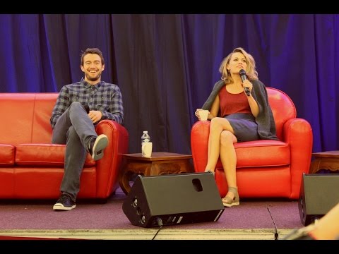 FWTP 3 // Bethany Joy Lenz Singing 'Halo' during her Q&A