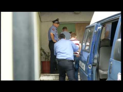 Banda e bombave me celular. Policia vë në pranga 3 ushtarë