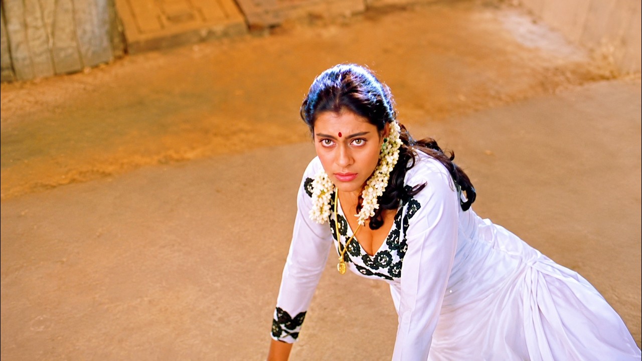 आशिक के साथ भागते भागते गुंडों के हाथ फस गई | Kajol | ज़बरदस्