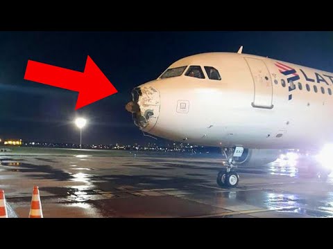 Plane Loses BOTH Engines During Huge Storm - Daily dose of aviation
