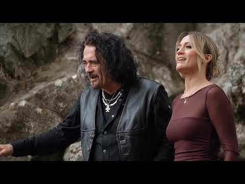 Kalapács József & Kalapács-Ódor Cintia - Szabadság, szerelem (hivatalos videoklip)