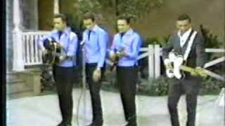 Waylon Jennings - Time To Bum Again (1966)