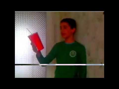 Oryginalne nagranie "darmowa dolewka w żabce" pochodzi z kasety VHS sprzed 30 lat.