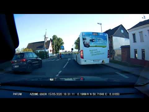 Bus überholen am Fussgängerüberweg