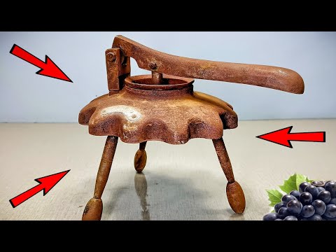 Rusty Vintage Hand Press Juicer Machine Restoration