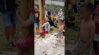 Download lagu panjat pinang kocak||celana melorot mp3 Download lagu panjat pinang kocak||celana melorot mp3