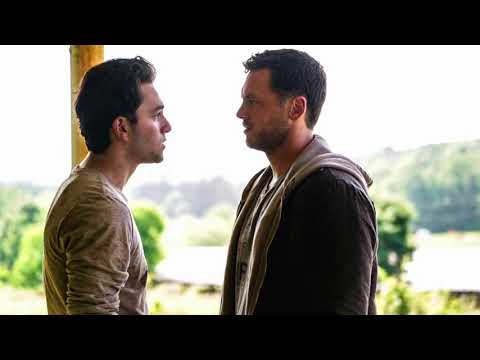 DC's Stargirl "Hourman And Dr. Mid-Nite" Deleted Scene