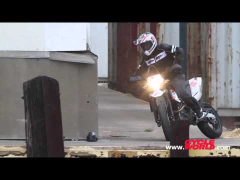 KTM 690 SMC - MOMENTUM