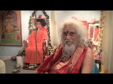 SOULJOURNS - VISWAYOGI VISWAMJEE GREATLY ADMIRES SRI SATHYA SAI BABA