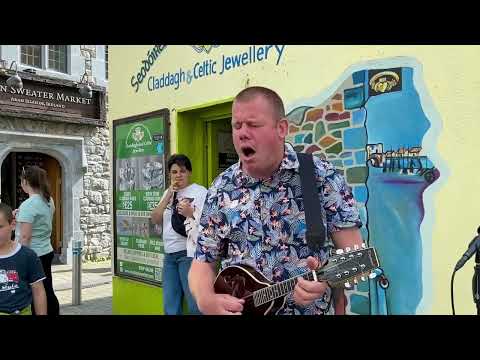 Robin Hey Busking in Galway August (2025) - The West's Awake