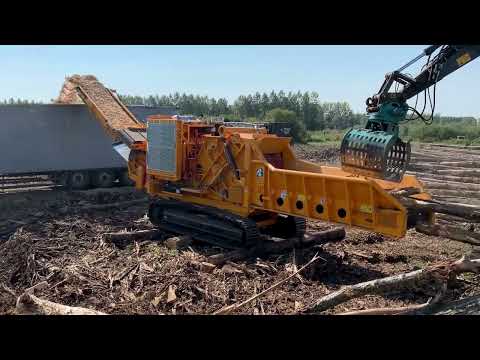 CBI 5400BT Horizontal Grinder | 755HP 4-Pocket Chip Rotor for High-Production Land Clearing