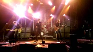 Eppu Normaali - Läpivalaistu