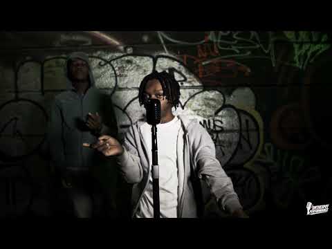 ZiHundo - Shake Back "Open Mic" Performance