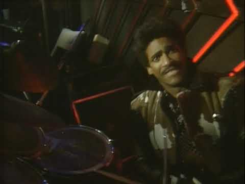 Grandmaster Melle Mel & The Furious Five - Pump Me Up