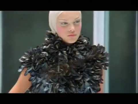 ALEXANDER MCQUEEN | VOSS | Spring-Summer 2001