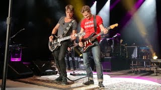 Keith Urban and Frankie Ballard - &quot;Keep Your Hands to Yourself&quot;