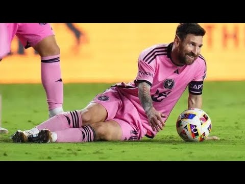 Oscar Ustari Calls Playing with Messi 'Unbearable'!