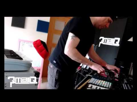 QuestionmarQ-Paper Doll Full Version