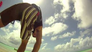 preview picture of video 'Kitesurf Paradise Mauritius 2011.mov'