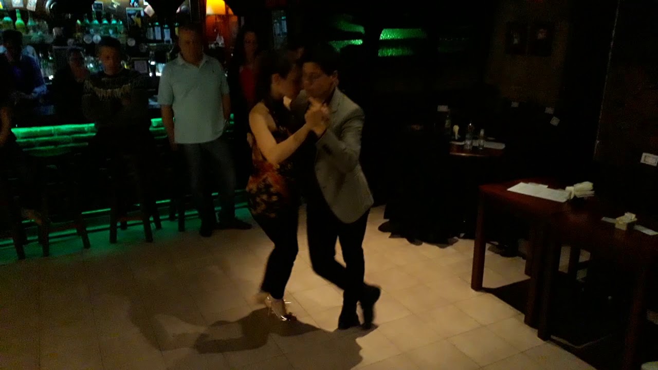 Clase de Tango de Fernanda Grosso y Alejandro Ferreyra