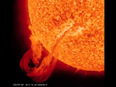 A Huge Solar Filament Erupts